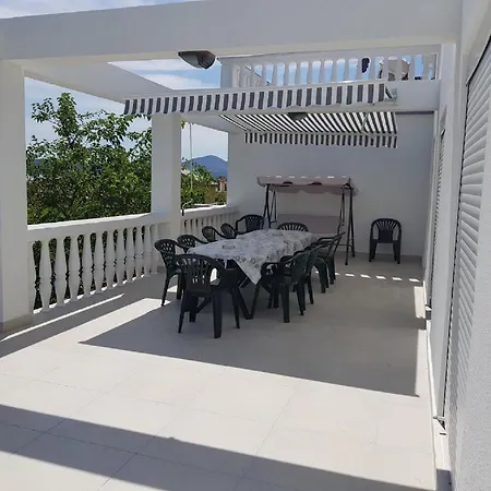 Mona Lisa - Two Bedroom With Terrace * Raslina