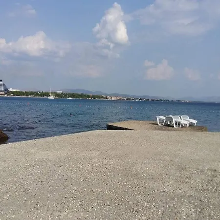 Apartment Mona Lisa - Two Bedroom With Terrace Raslina